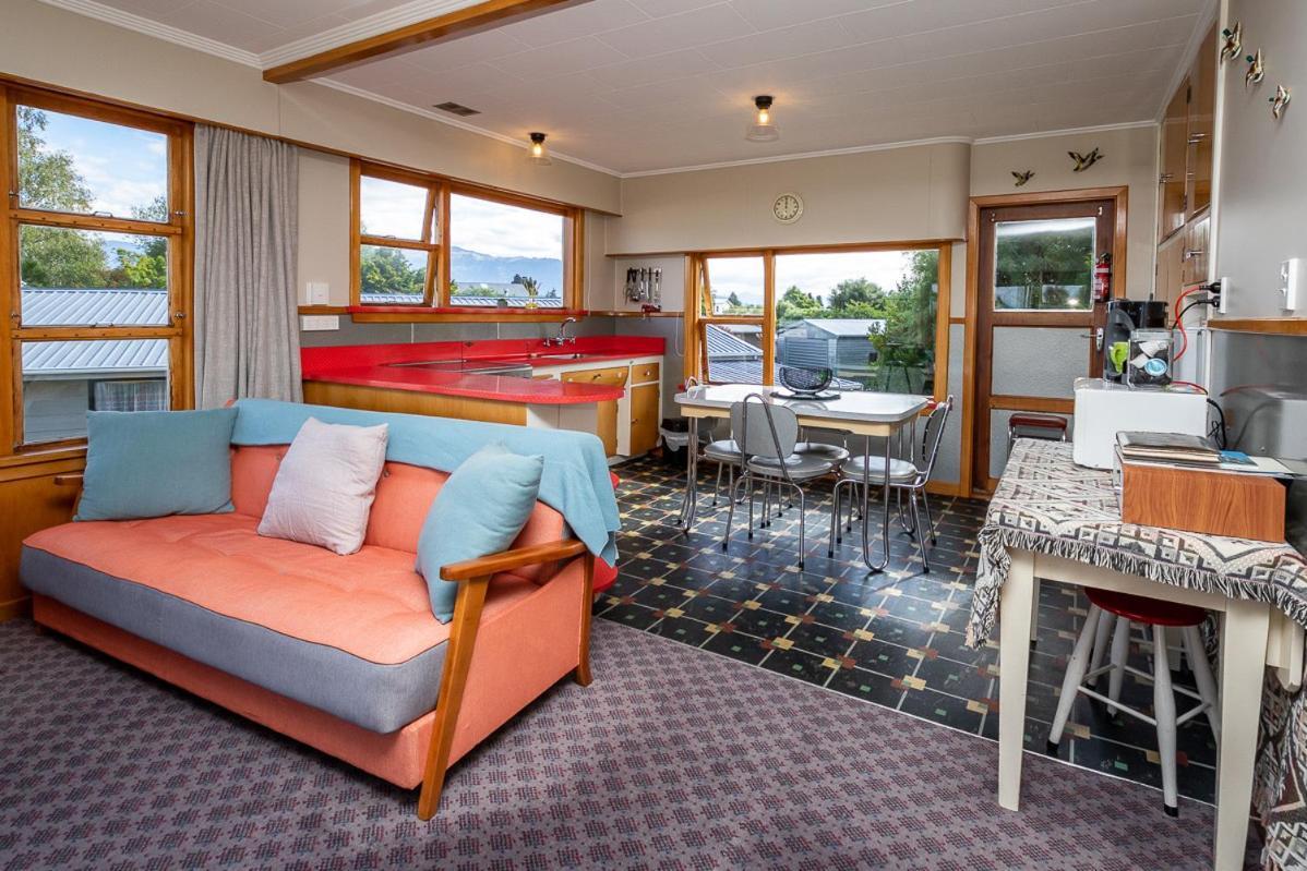 Grand View - Te Anau Holiday Home ภายนอก รูปภาพ
