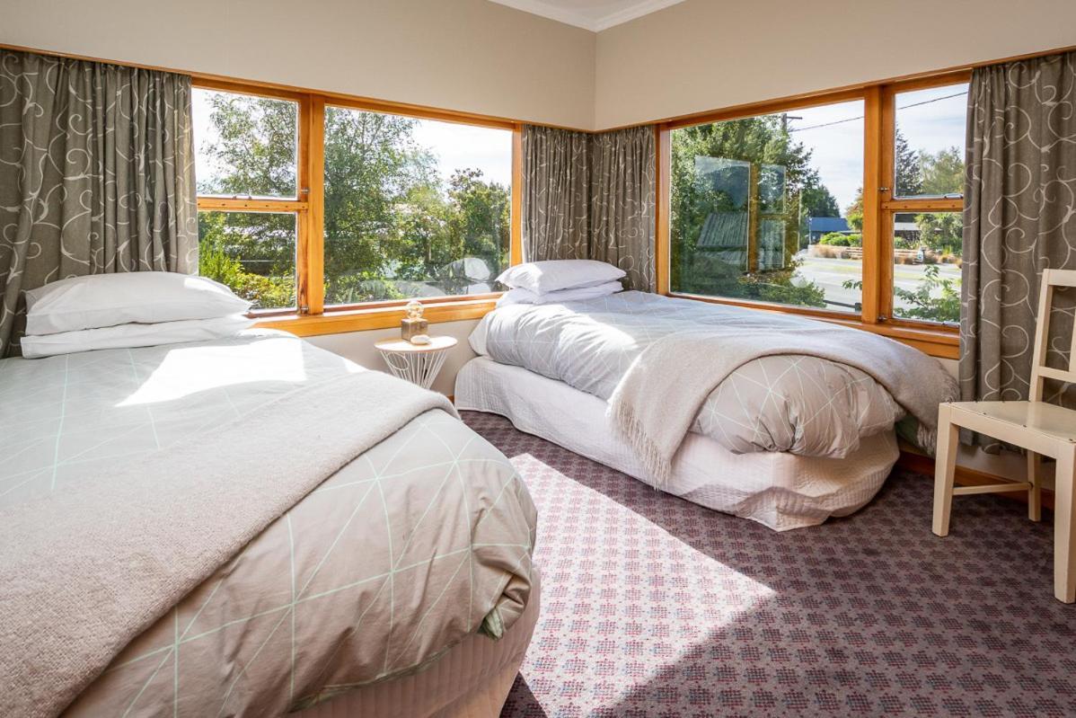 Grand View - Te Anau Holiday Home ภายนอก รูปภาพ