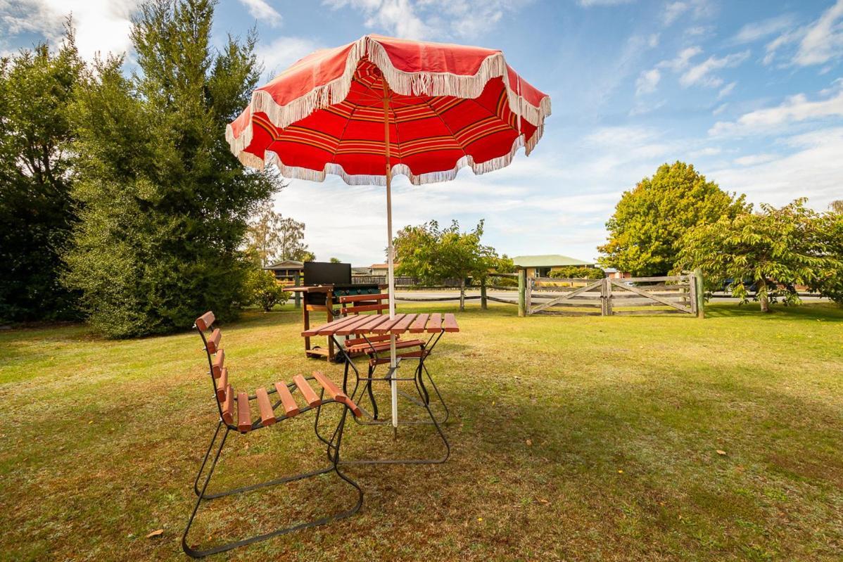 Grand View - Te Anau Holiday Home ภายนอก รูปภาพ
