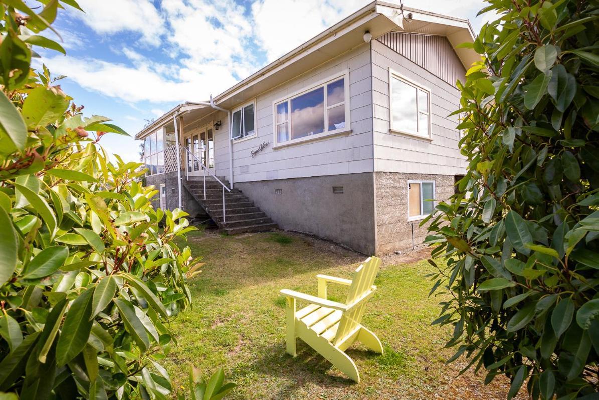 Grand View - Te Anau Holiday Home ภายนอก รูปภาพ